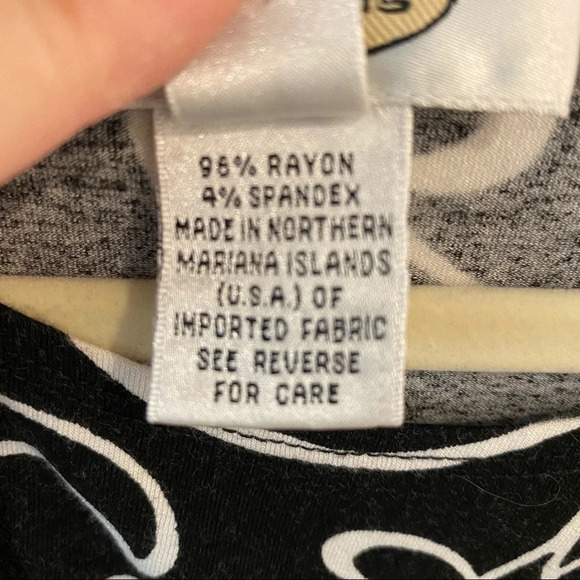 Talbots Black and White Cap Sleeve Tee Shirt - Picture 5 of 5